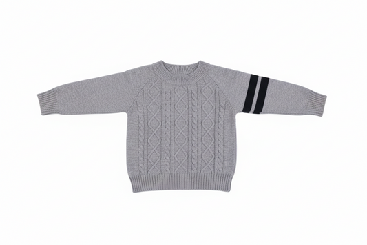 Gray long sleeved knit pattern sweater
