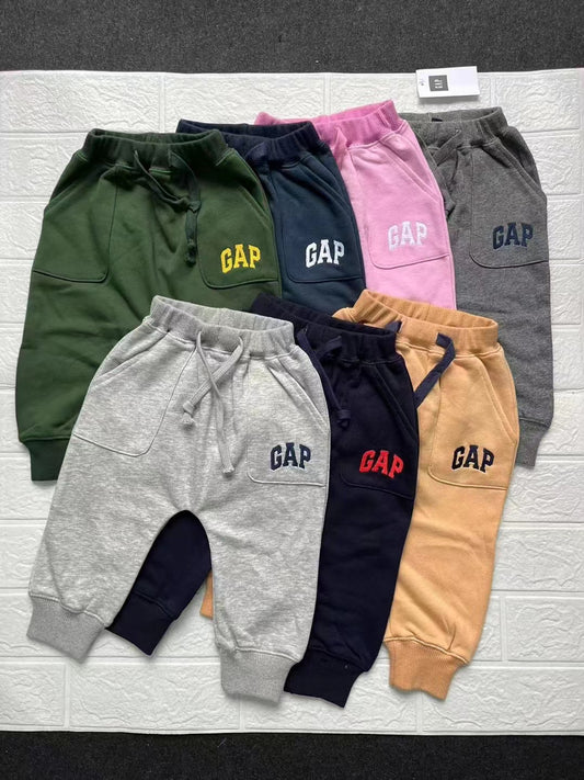 Gray GAP sweatpant